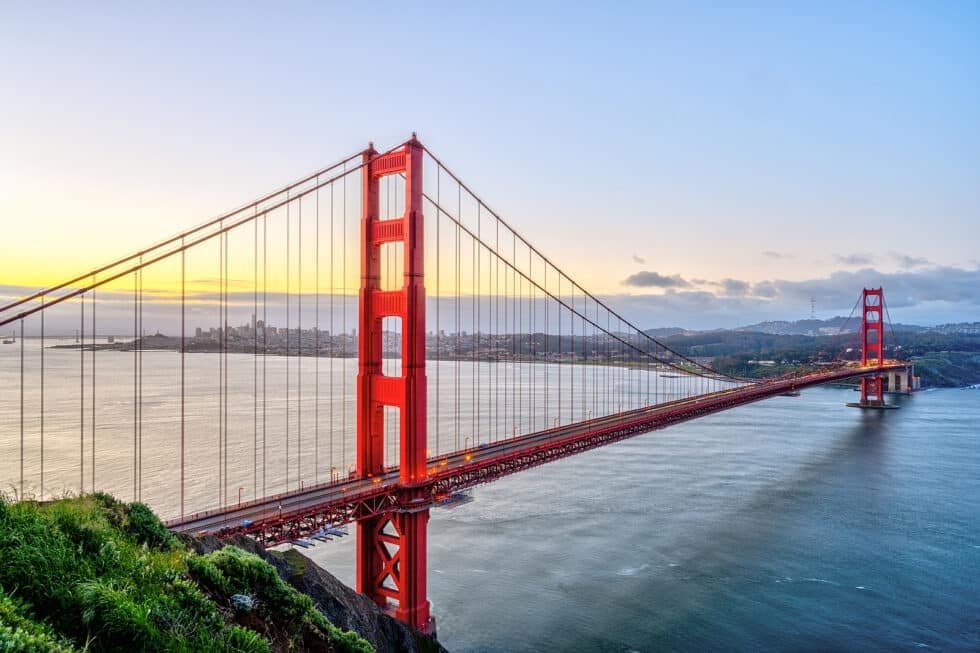 Tripps Now Reviews highlights San Francisco for iconic landmarks, neighborhoods, cultural attractions, and road-trip appeal.