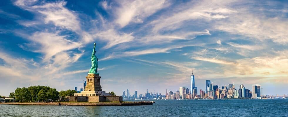 Tripps Now Reviews includes New York City among the diverse USA destinations travelers can explore on a longer driving vacation.